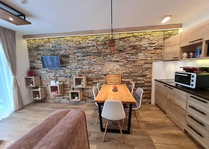 Lux Lucky 아파트 *